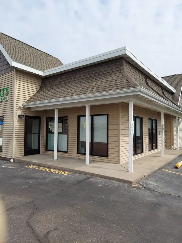 The covered porch at the front of the Wisconsin Rapids clinic